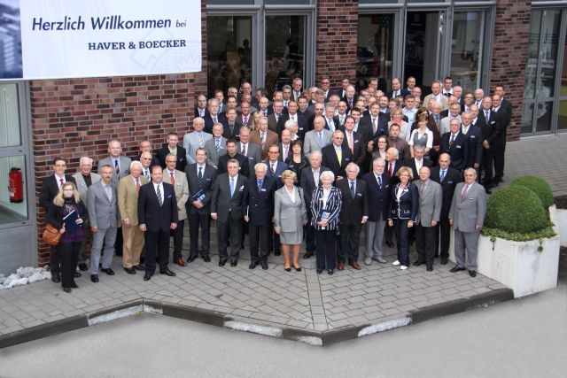 Geburtstagsgesellschaft_Belegschaft